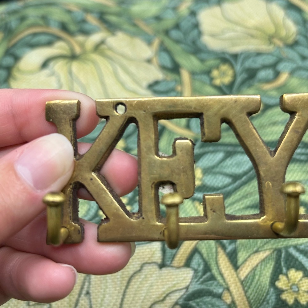 Vintage Brass Key Hook Cottagecore Wall Mount Gold Tone India 4 Hooks - Picture 7 of 11